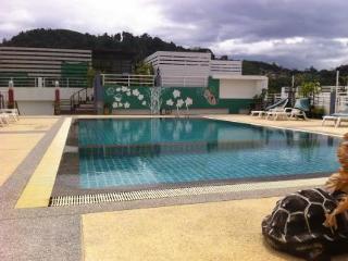 Santi White Hotel Phuket Bagian luar foto