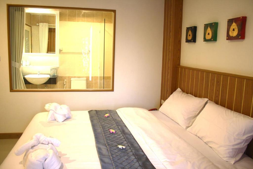 Santi White Hotel Phuket Ruang foto